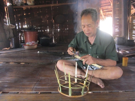 Phục hồi nghề đan lát ở Đakrông