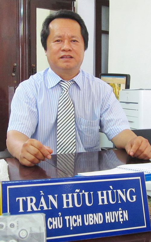 Ông Trần Hữu Hùng – Chủ tịch UBND huyện Vĩnh Linh, Quảng Trị.