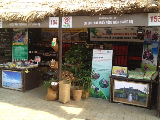 Gian hàng trưng bày và giới thiệu sản phẩm nông sản đặc sản Quảng Trị